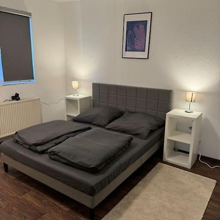 Townhouse Fuer 10 Personen Mit Garten Esslingen am Neckar Eksteriør billede