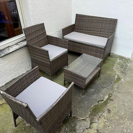 Townhouse Fuer 10 Personen Mit Garten Esslingen am Neckar Eksteriør billede