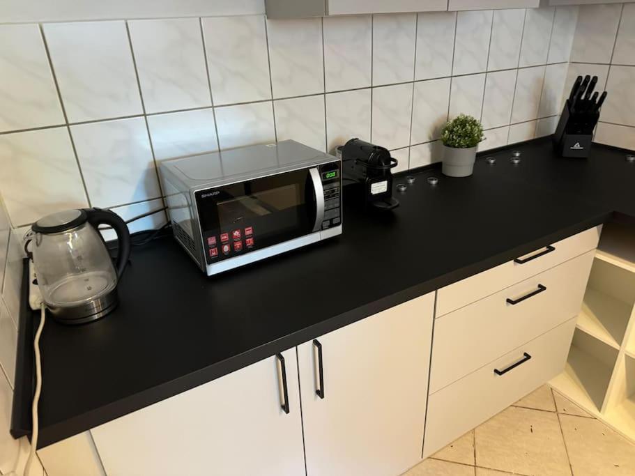 Townhouse Fuer 10 Personen Mit Garten Esslingen am Neckar Eksteriør billede