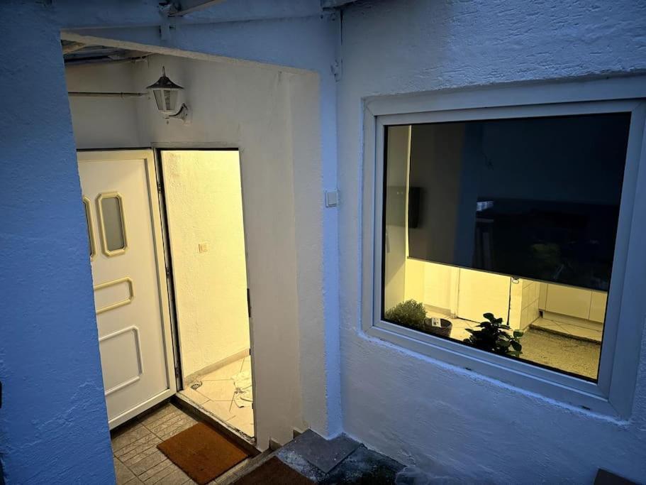 Townhouse Fuer 10 Personen Mit Garten Esslingen am Neckar Eksteriør billede