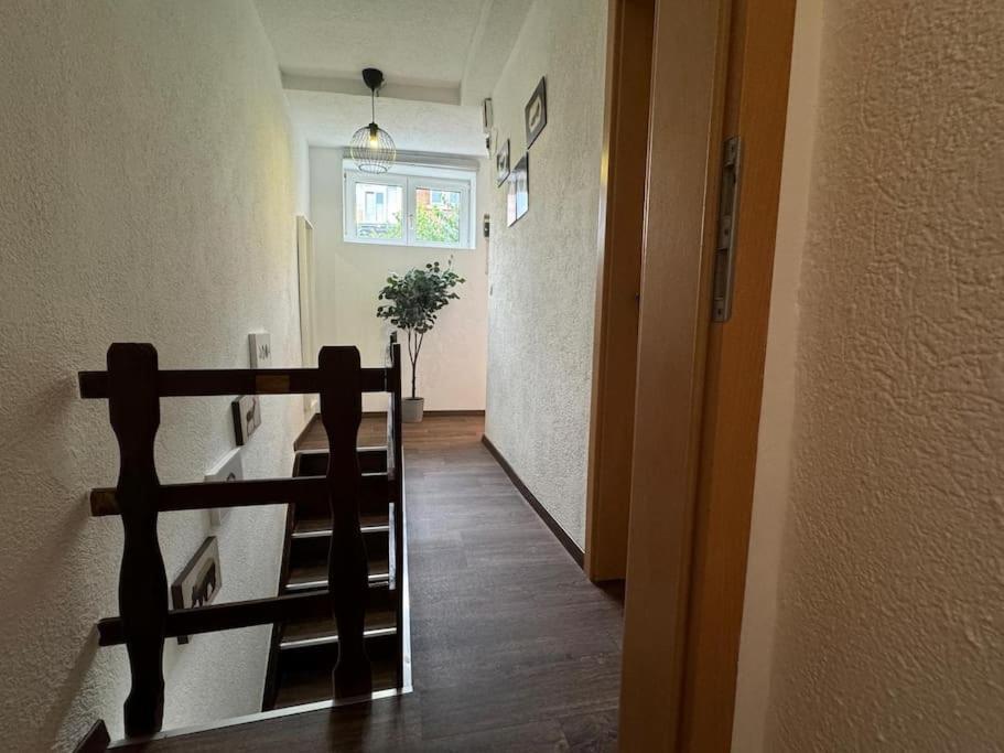 Townhouse Fuer 10 Personen Mit Garten Esslingen am Neckar Eksteriør billede