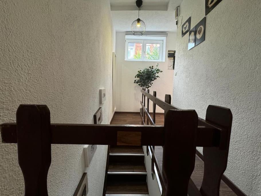 Townhouse Fuer 10 Personen Mit Garten Esslingen am Neckar Eksteriør billede