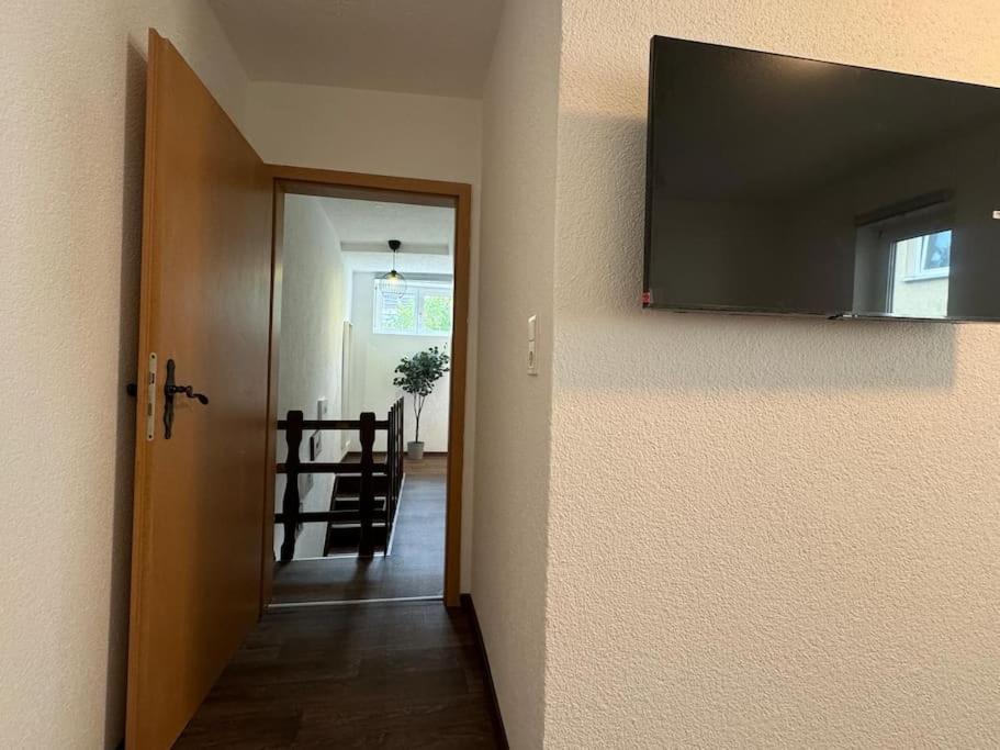 Townhouse Fuer 10 Personen Mit Garten Esslingen am Neckar Eksteriør billede
